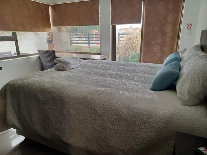 Carlo'S Boutique Guesthouse ウォルビスベイ エクステリア 写真