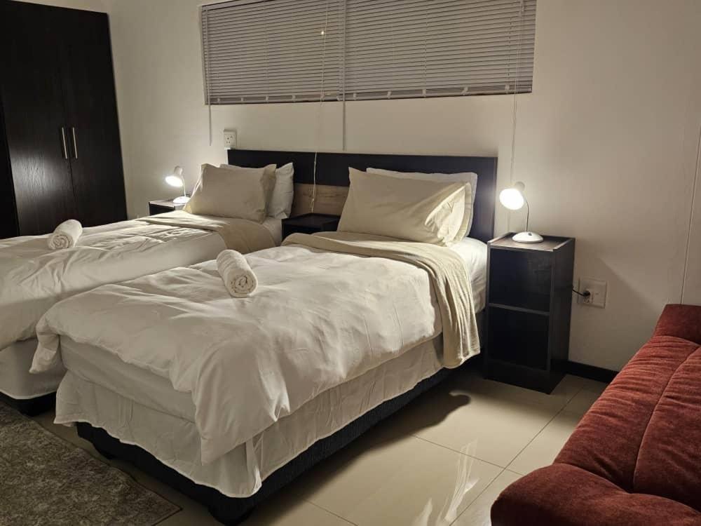 Carlo'S Boutique Guesthouse ウォルビスベイ エクステリア 写真