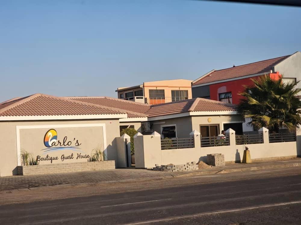 Carlo'S Boutique Guesthouse ウォルビスベイ エクステリア 写真